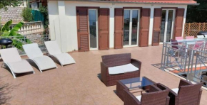 EDEN CAP : A delightful villa lodges 11 adults just one km away from Monte Carlo station